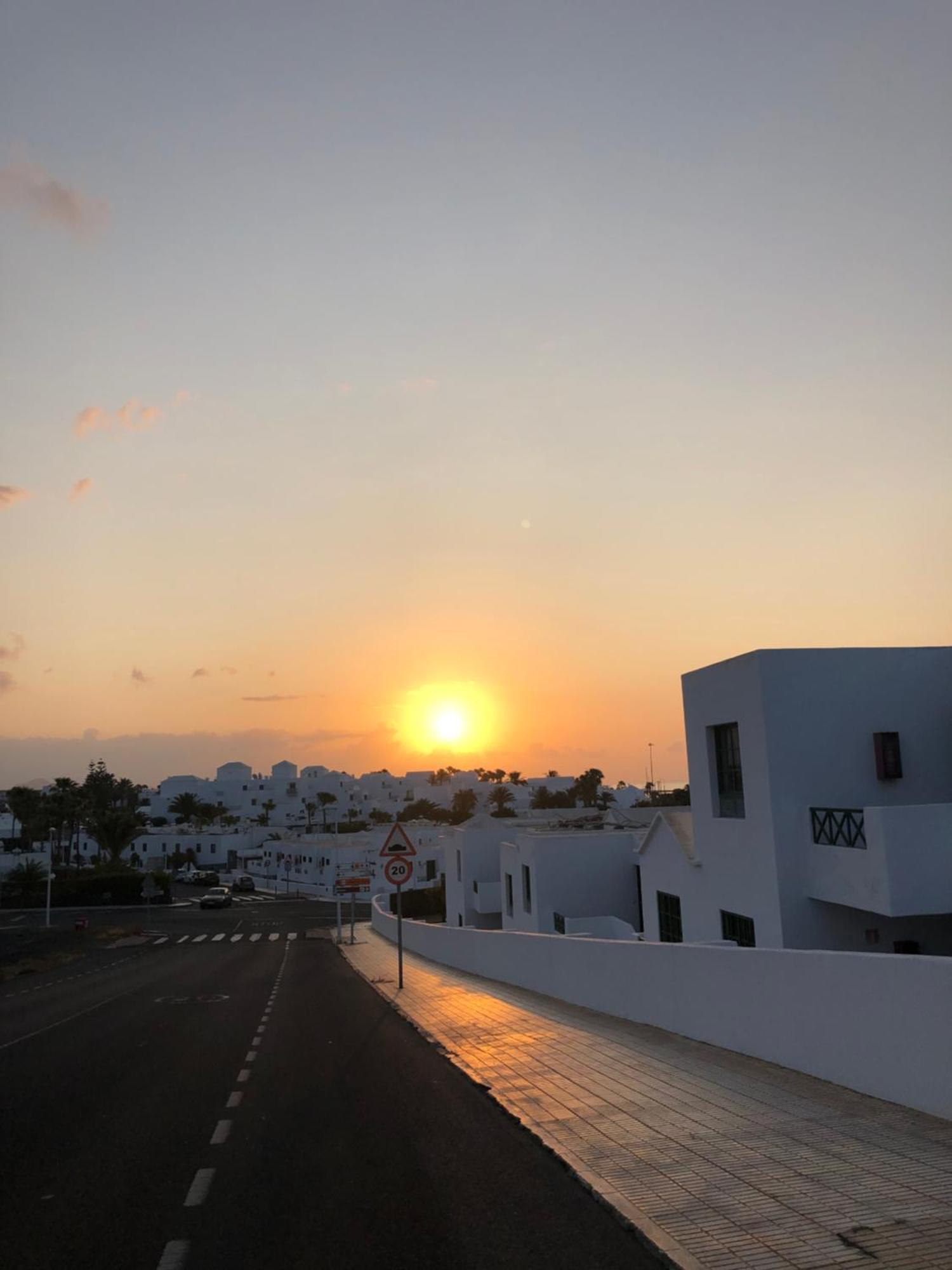 Little Gem Lanzarote Apartment Puerto del Carmen  Ngoại thất bức ảnh